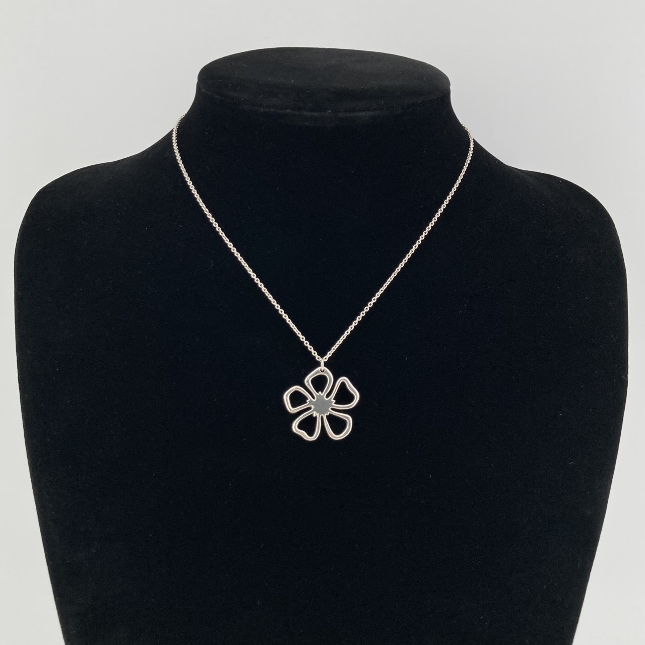 TIFFANY&Co.(ティファニー) フラワーモチーフ Ag925 ネックレス 8.29g シルバー
