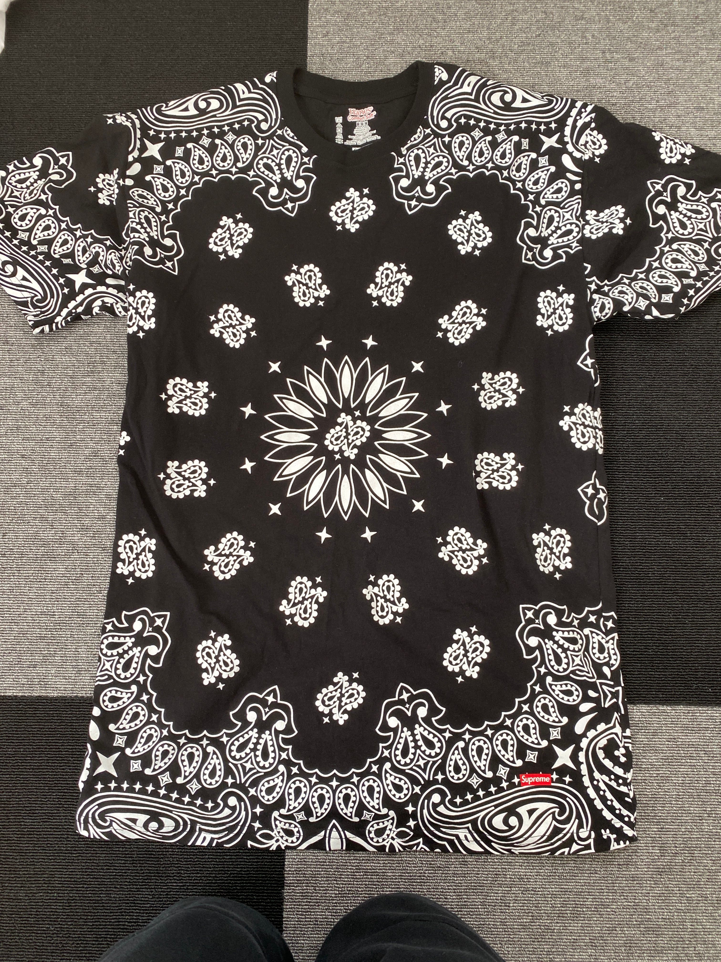 Supreme x Hanes Bandana Tagless Tees (2 Pack) "Black"