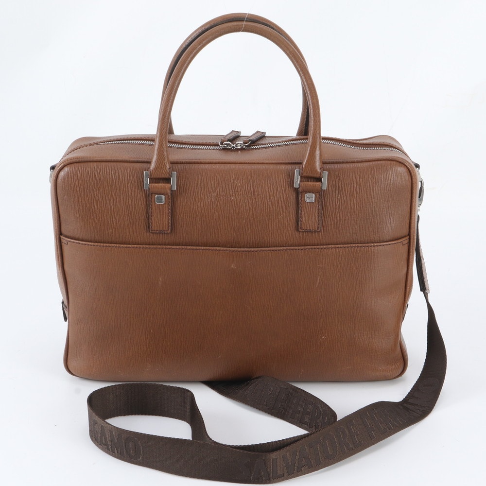 ■美品 サルヴァトーレフェラガモFZ-24 9350 ビジネス バッグ