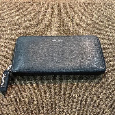 サンローラン ラウンドジップ財布 黒