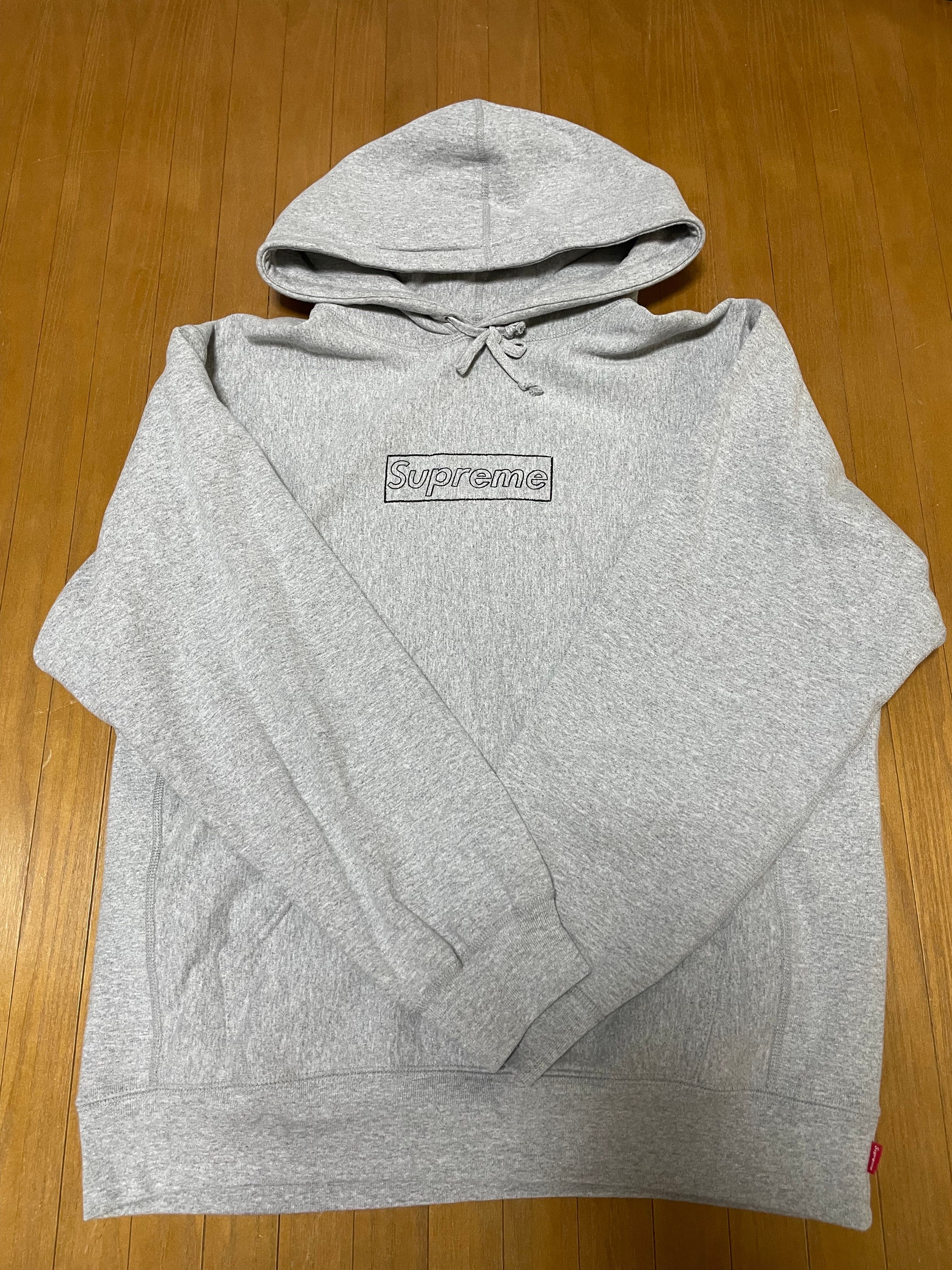 Supreme KAWS Chalk Logo Hooded Sweatshirt "Grey"(2021)