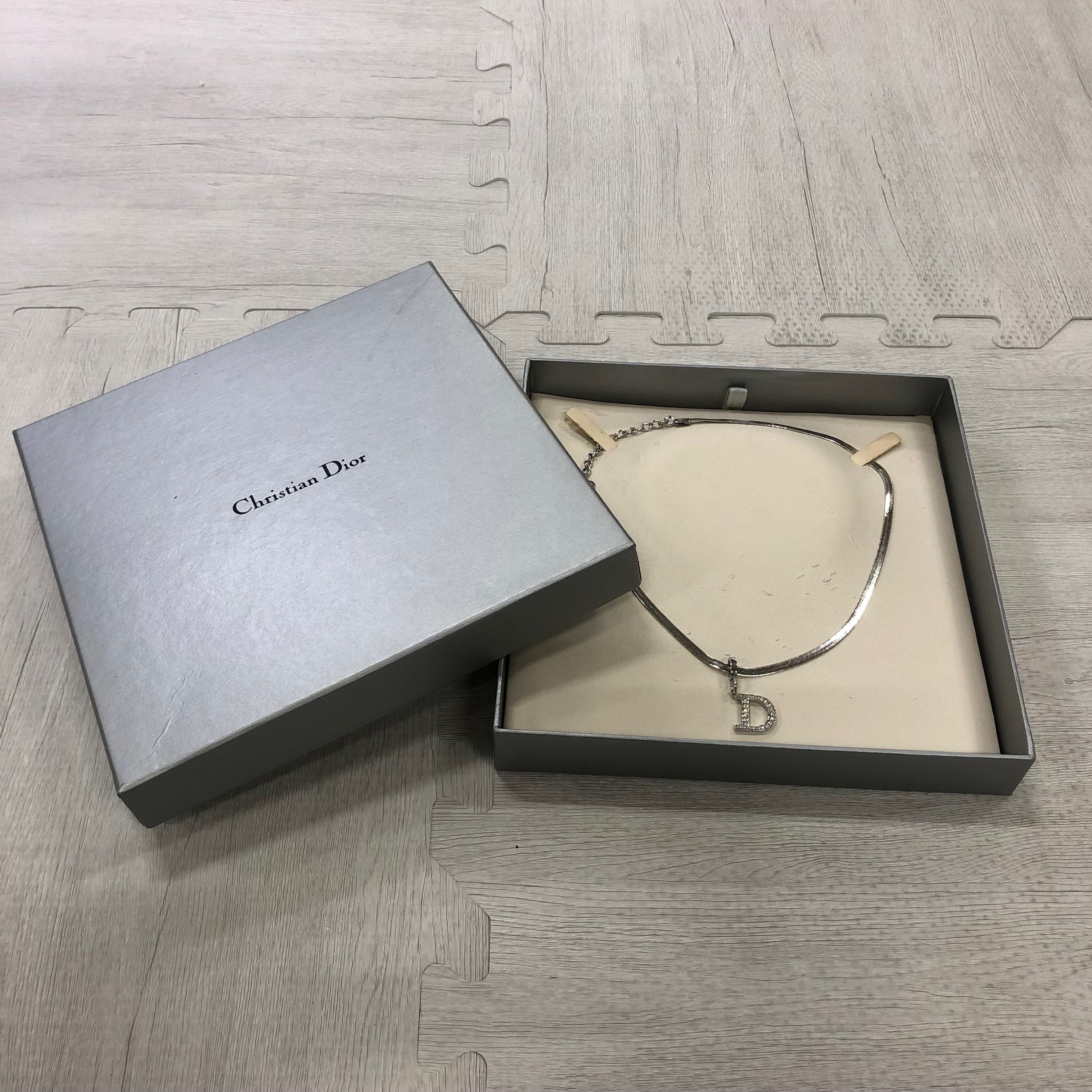 ディオール ロゴNC ラインストーン