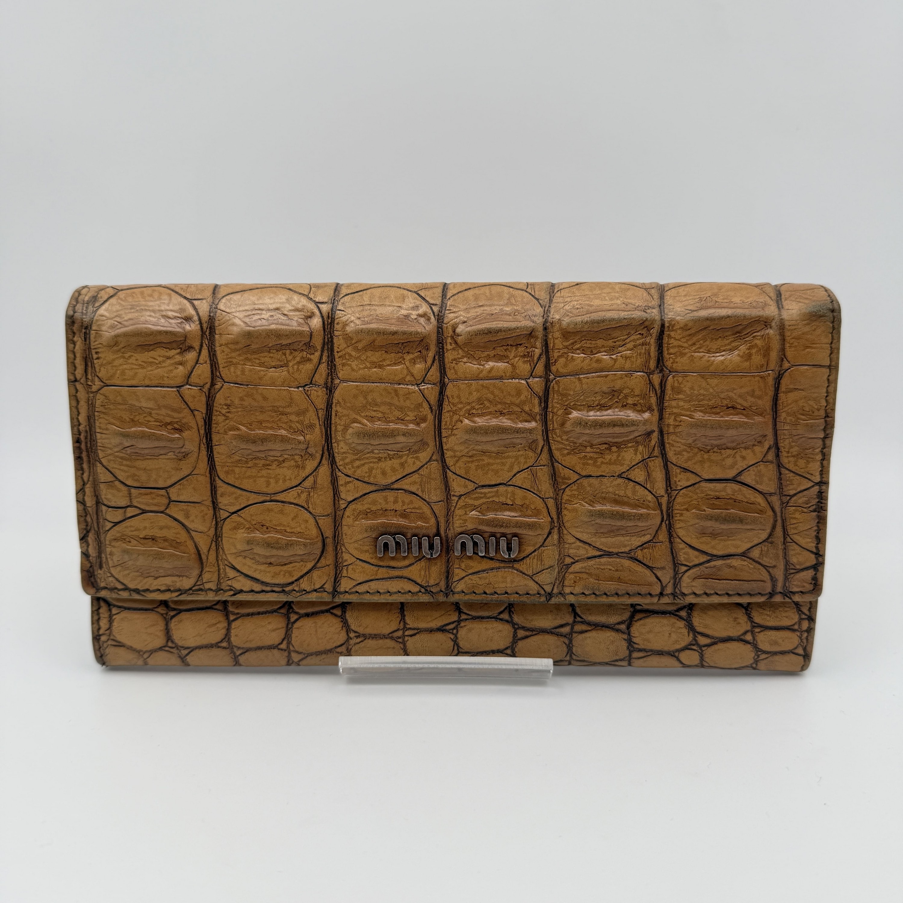 ミュウミュウ 長財布