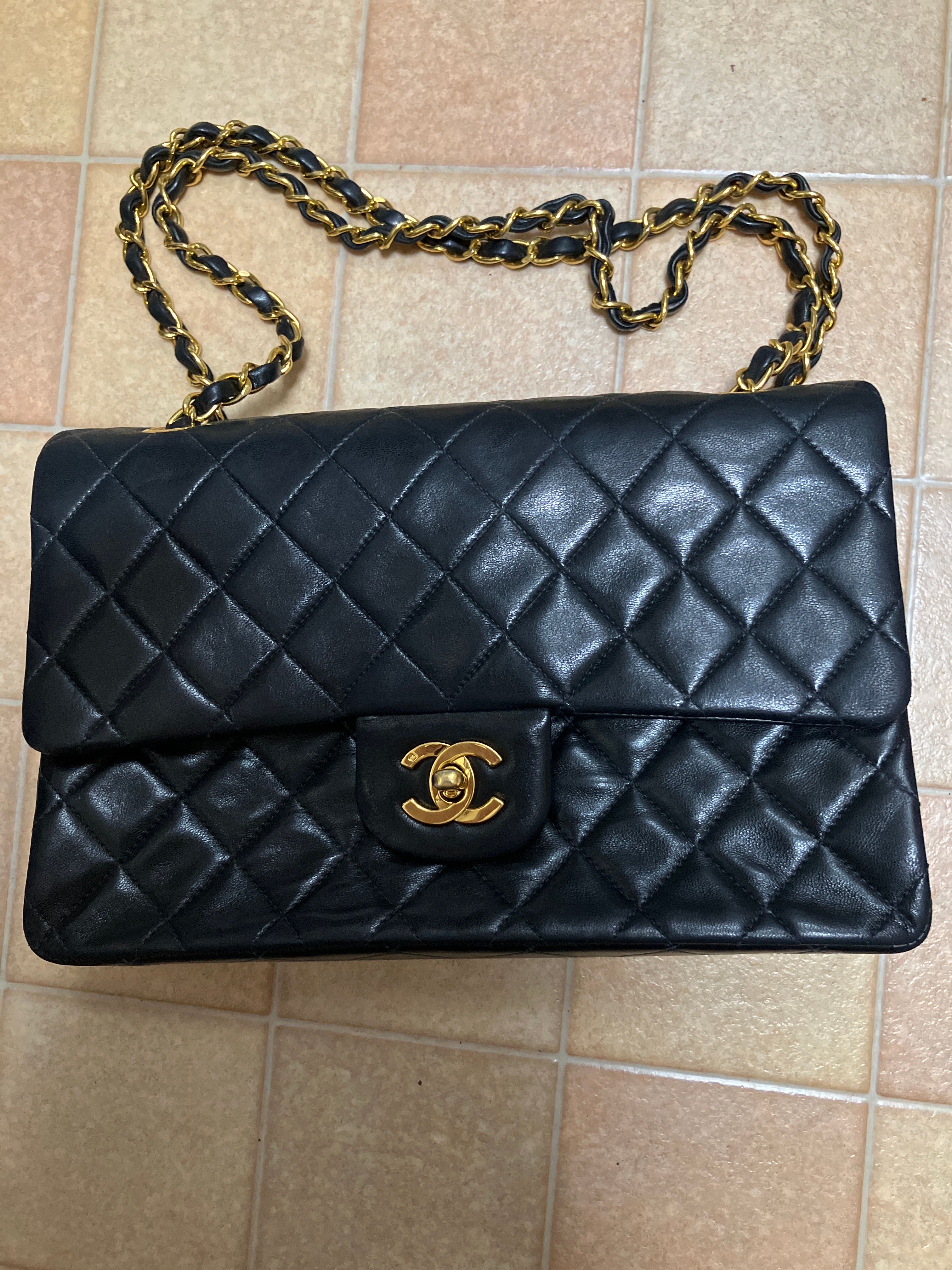 CHANEL Lambskin Matelasse Shoulder Bag "Black"