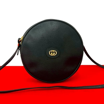 GUCCI グッチ GG ロゴ 金具 レザー ショルダーバッグ ブラック
83821