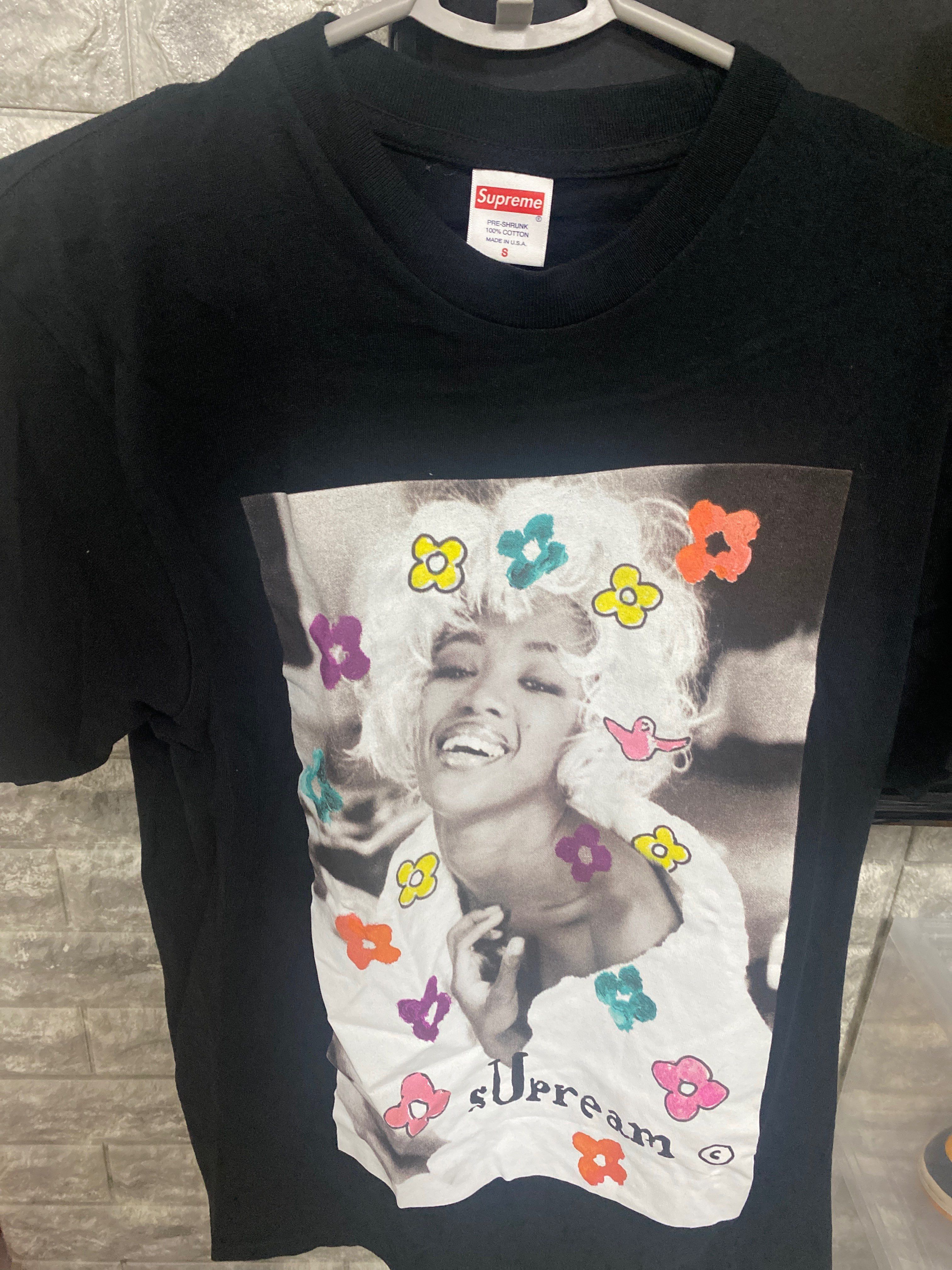 Supreme Naomi Tee "Black"