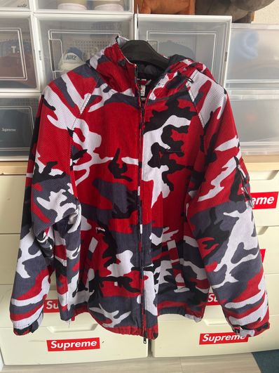 Supreme / Nike Arc Corduroy Hooded Jacket "Red Camo"