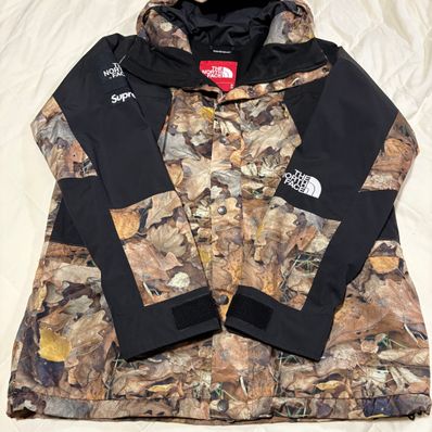 Supreme x The North Face Leaves Mountain Light Jacket "Leaves"