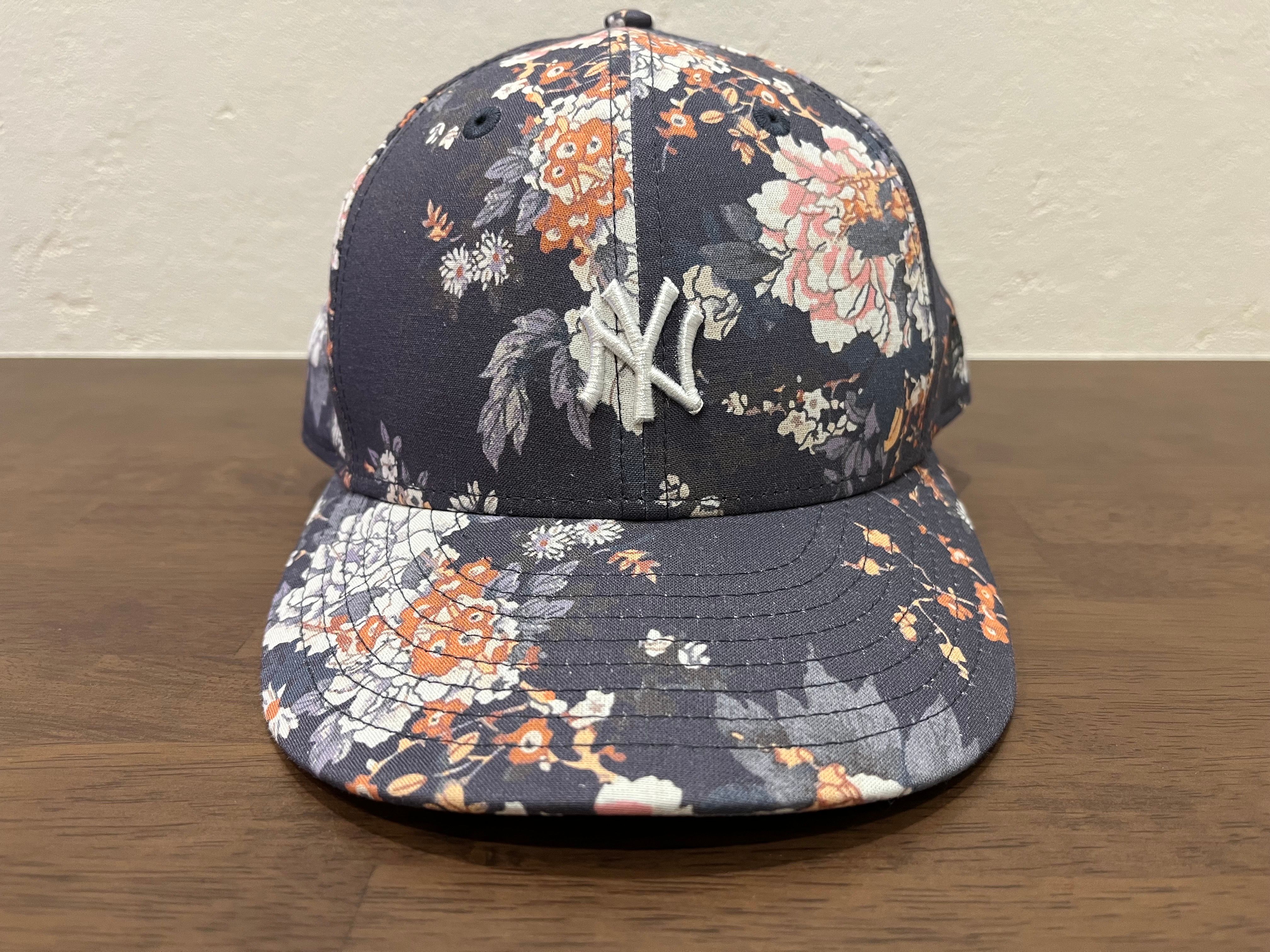 Kith New Era & Yankees Tapestry Floral 59FIFTY Low Profile Cap "Nocturnal"