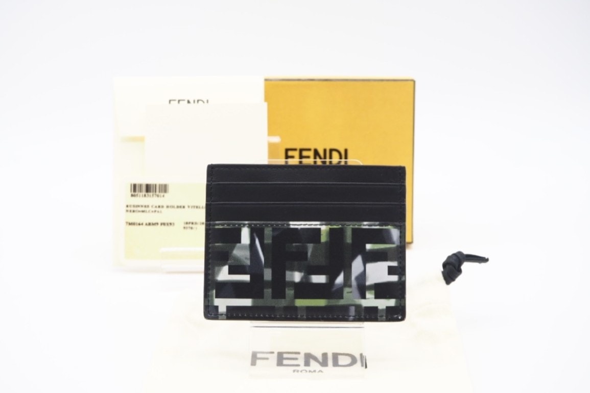 美品 FENDI フェンディ ヴィッテロ サン カモフ ビジネスカードホルダー 7M0164 カードケース ブラック グリーン コーティングキャンバス レディース