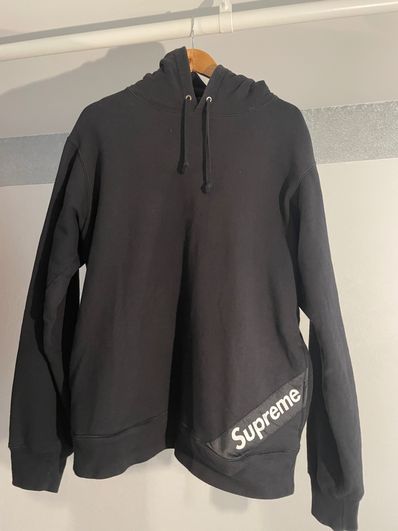 Supreme ロゴパーカー