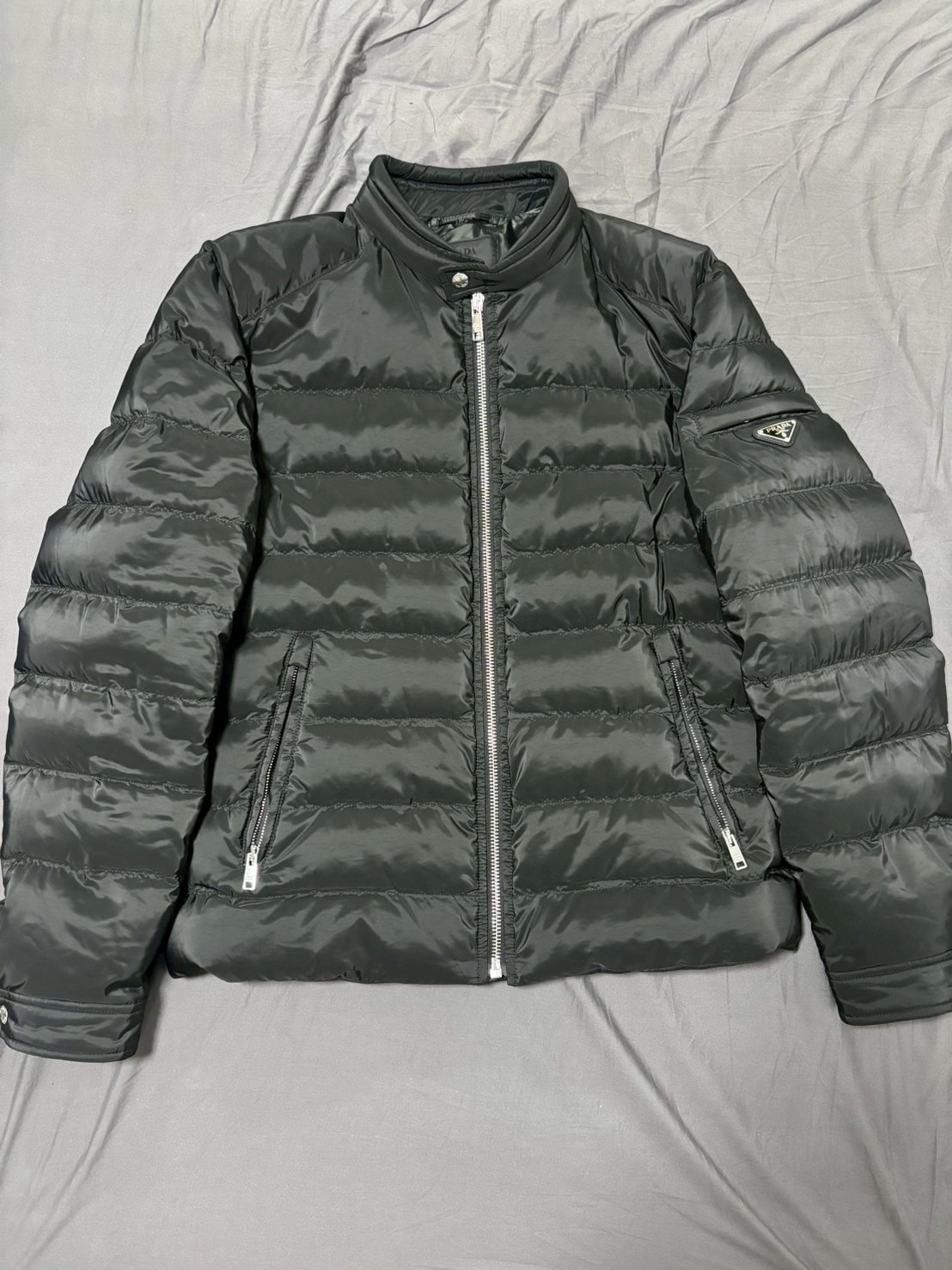 PRADA ダウンジャケット