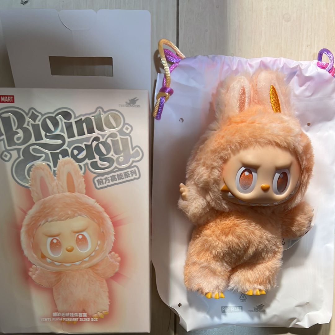 POP MART THE MONSTERS (LABUBU) Big into Energy Series Plush Pendant HAPPINESS