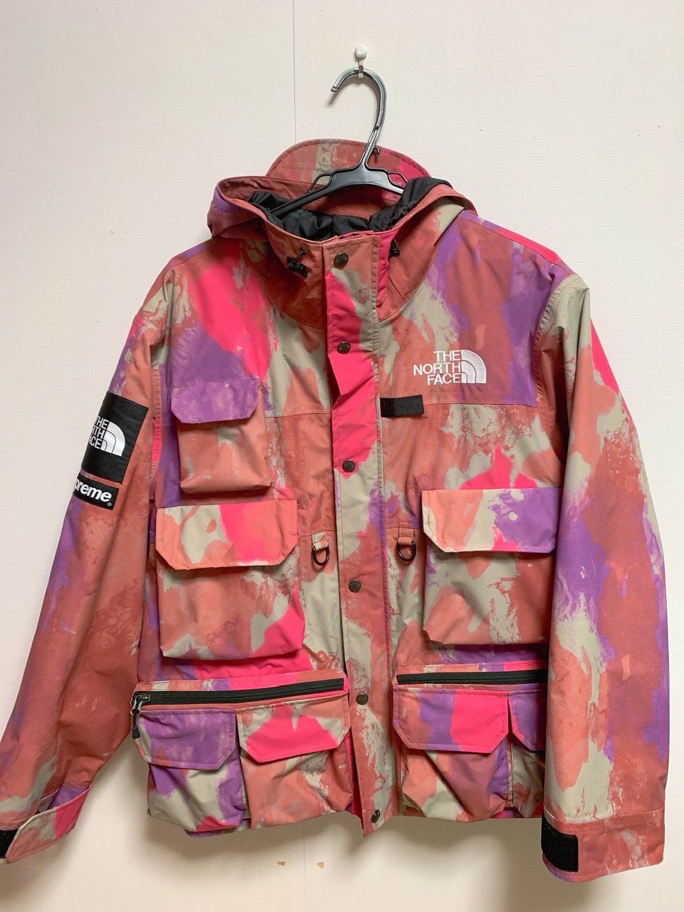 Supreme x The North Face Cargo Jacket "Pink"