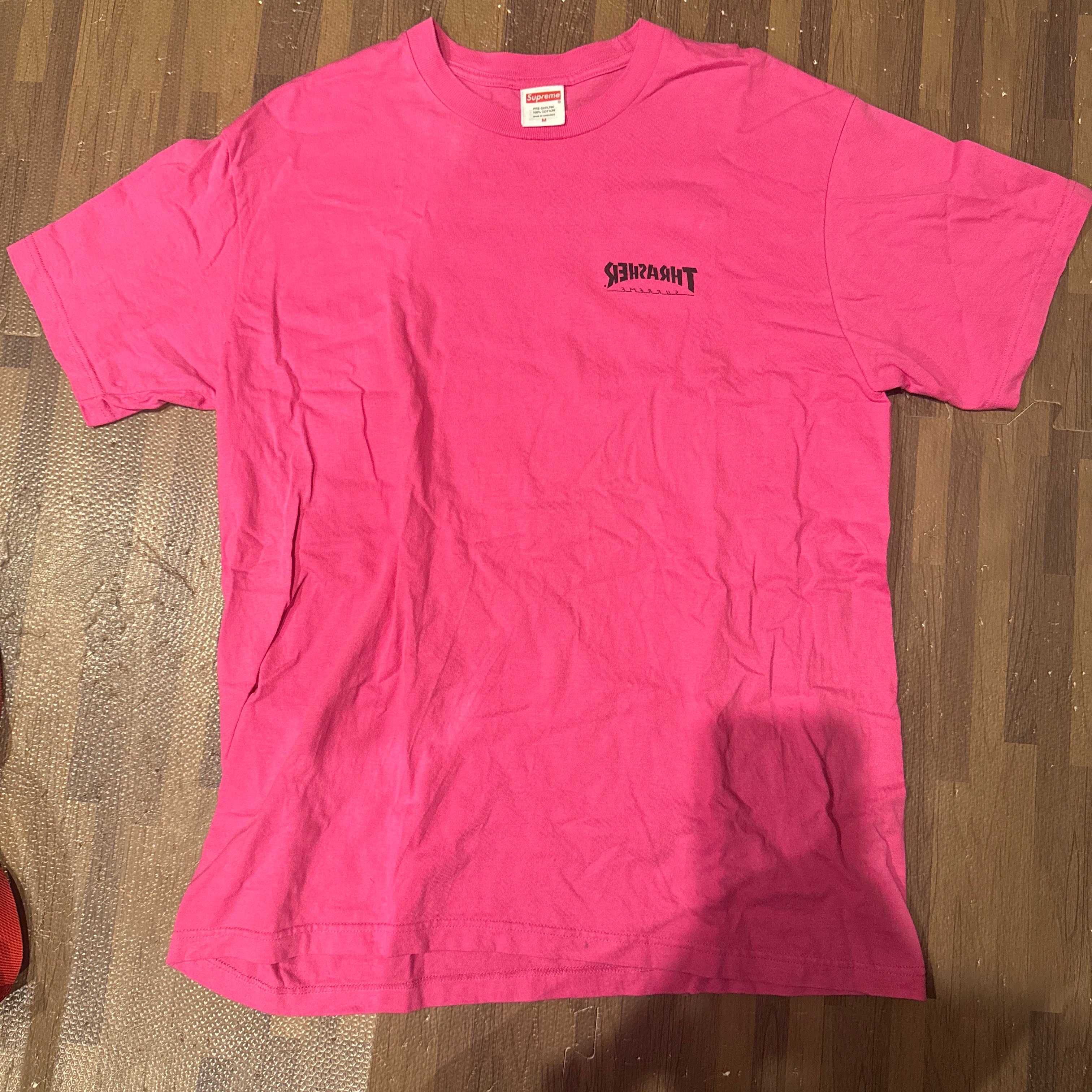 Supreme x Thrasher Cross Tee "Fuchsia"