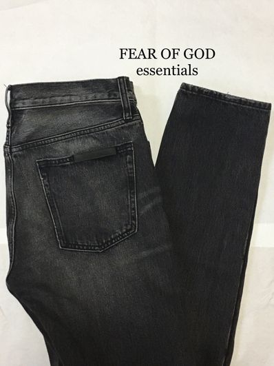 FEAR OF GOD ESSENTIALS Denim Pant "Black Wash"