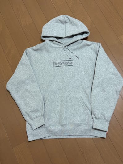 Supreme KAWS Chalk Logo Hooded Sweatshirt "Grey"(2021)