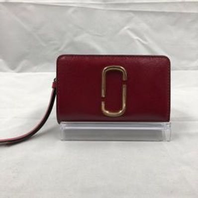 マークジェイコブス 二つ折り財布