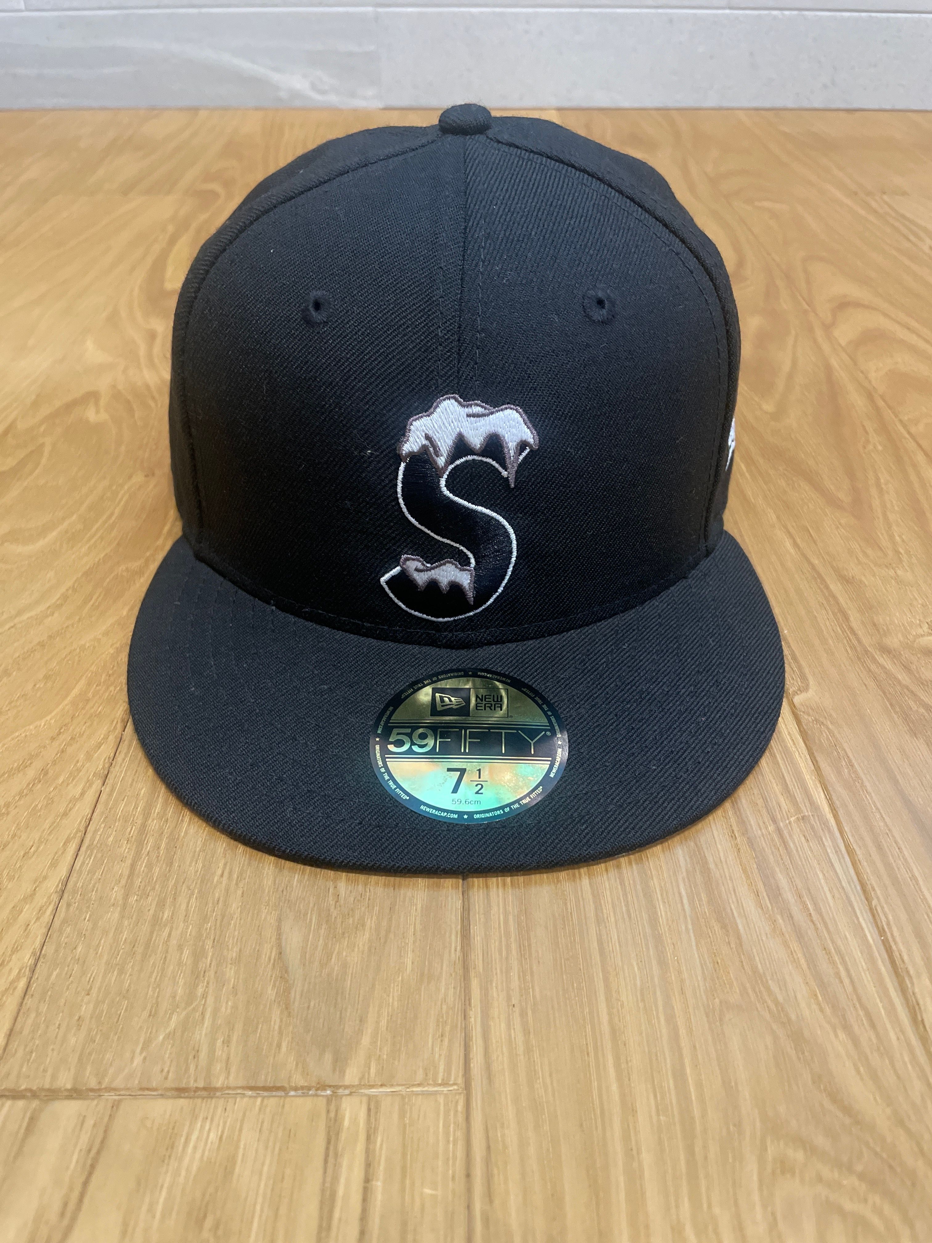 Supreme S Logo New Era® "Black" (20FW)