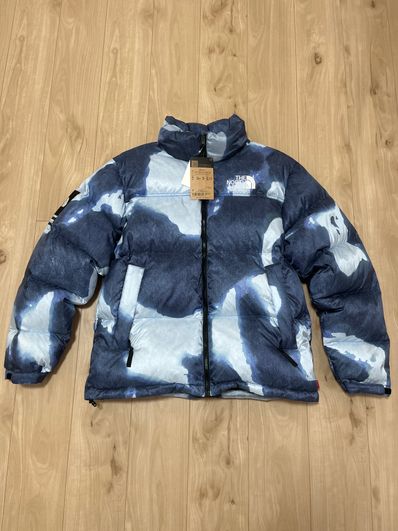 Supreme x The North Face Bleached Denim Print Nuptse Jacket "Indigo"