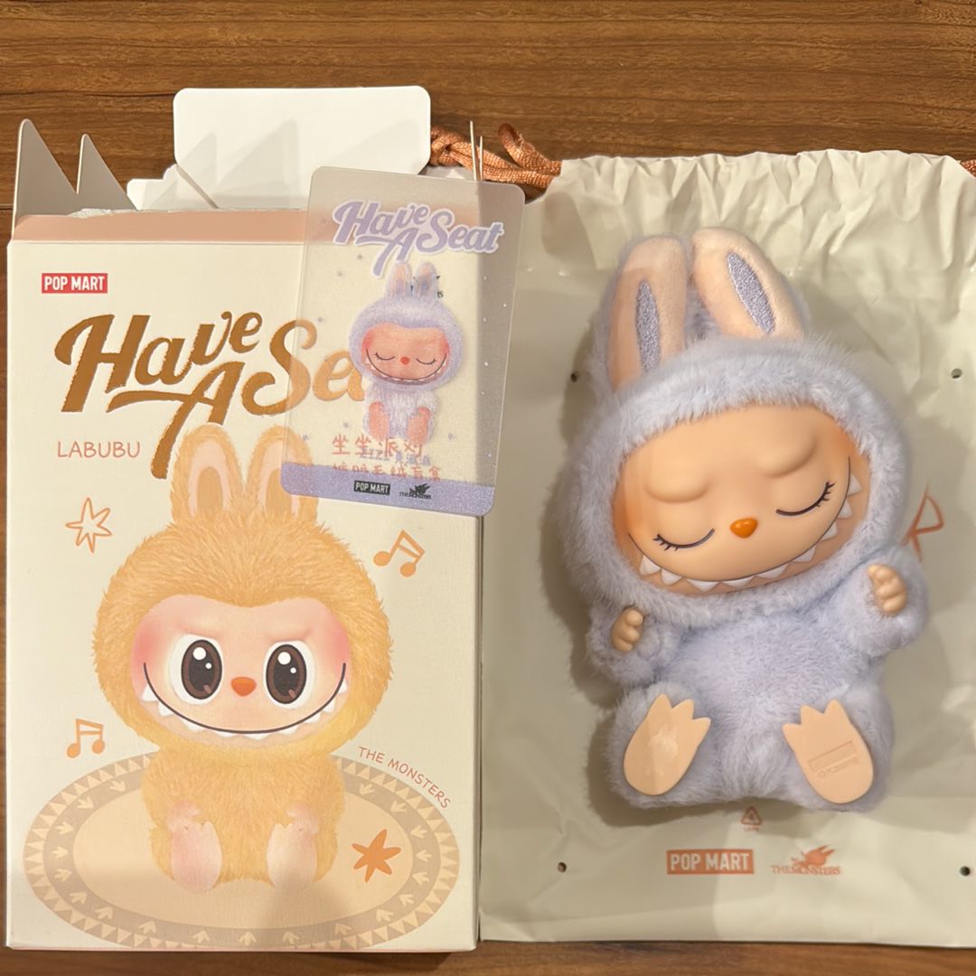 POP MART THE MONSTERS (LABUBU) Have a Seat Plush Series ZIZI