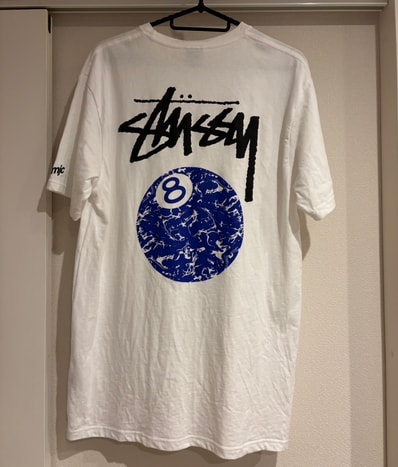 STUSSY 8ball Tシャツ
