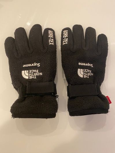 Supreme x The North Face RTG Fleece Gloves "Black"