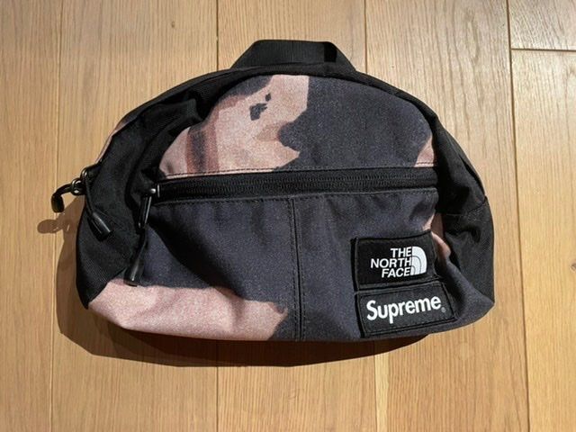 Supreme x The North Face Bleached Denim Print Roo II "Black"