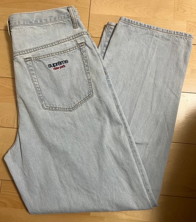 Supreme Baggy Jean (25FW) "Light Washed Indigo"