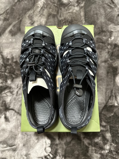 KEEN Newport H2 "Black/Steel Grey"