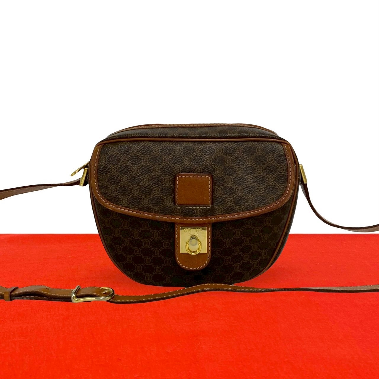 CELINE セリーヌ マカダム ブラゾン トリオンフ ロゴ レザー PVC ショルダーバッグ ブラウン
 94766