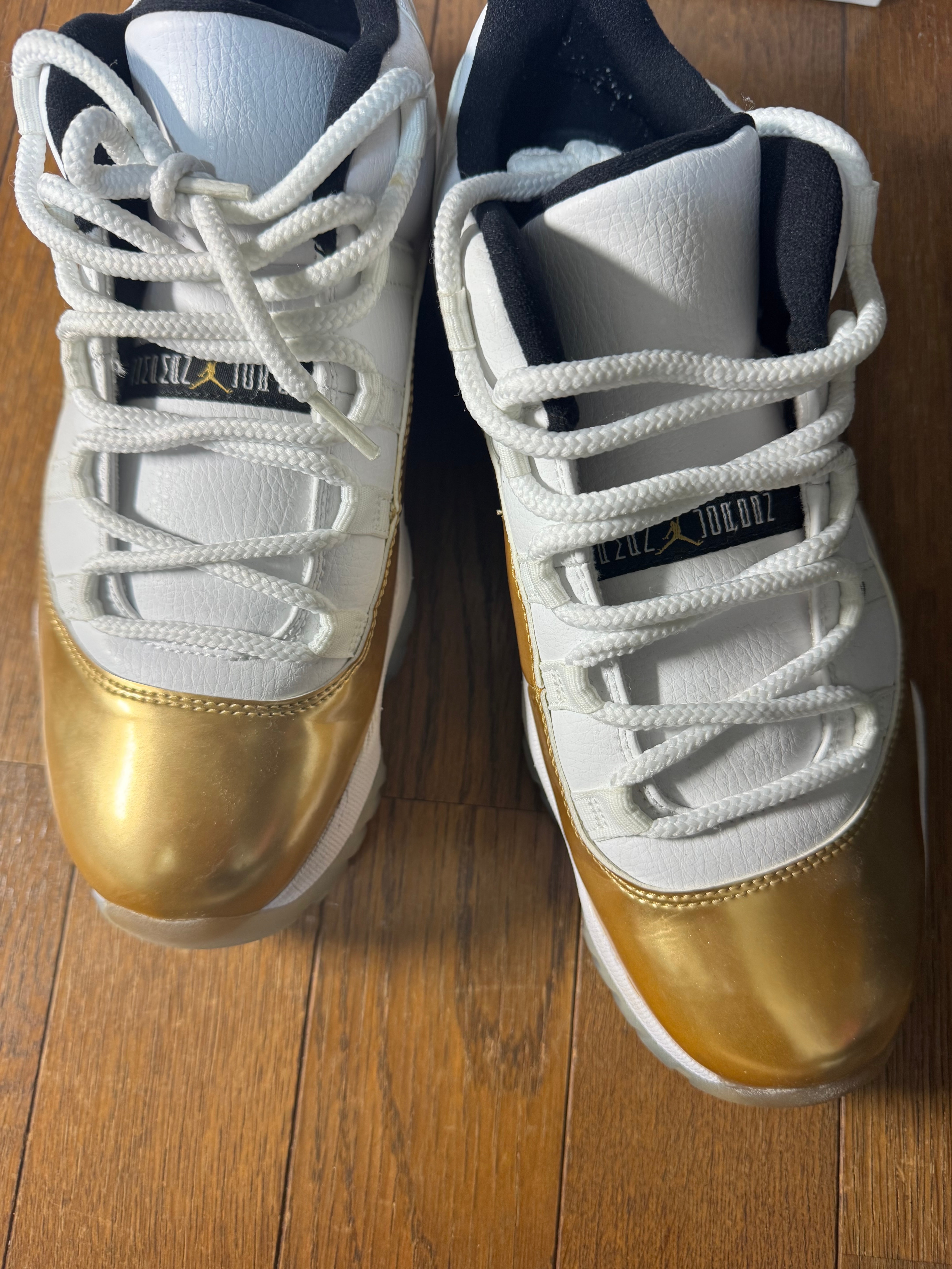 Air Jordan 11 Low ホワイト/ゴールド　クロージングセレモニー Air Jordan 11 Low ホワイト/ゴールド クロージングセレモニー