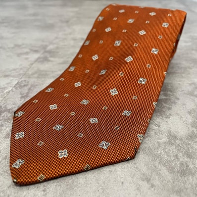 【Brooks Brothers】ブルックスブラザーズ フラワー 小花 スクエア小紋 ジャカード 総柄 ネクタイ オレンジ シルク100% アメリカ製 メンズ