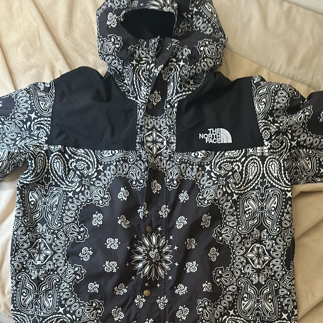Supreme The North Face Bandana Mountain Parka "Black"