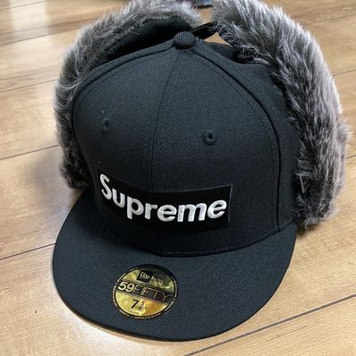 Supreme Earflap New Era® "Black"