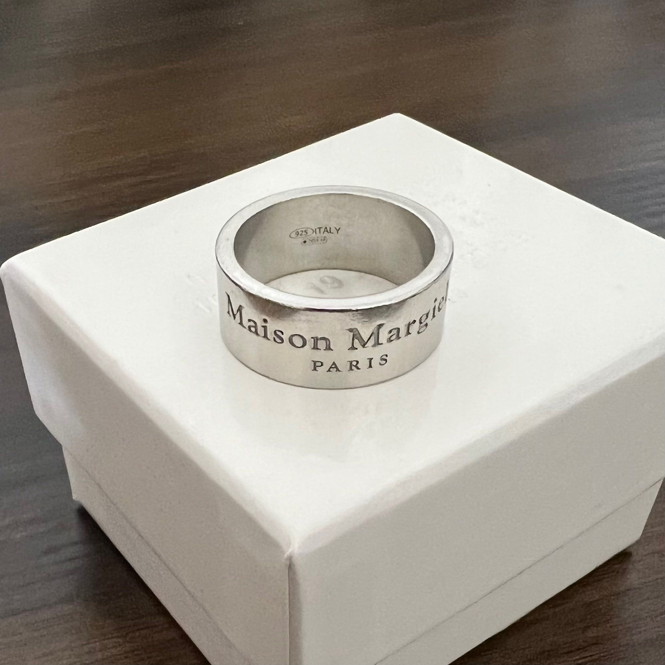 Maison Margiela Large Logo Ring "Silver"