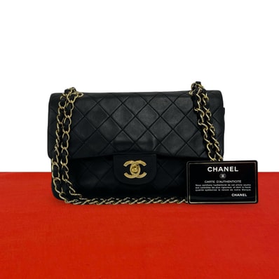 CHANEL シャネル マトラッセ ココマーク ラムスキン ショルダーバッグ ブラック
09926