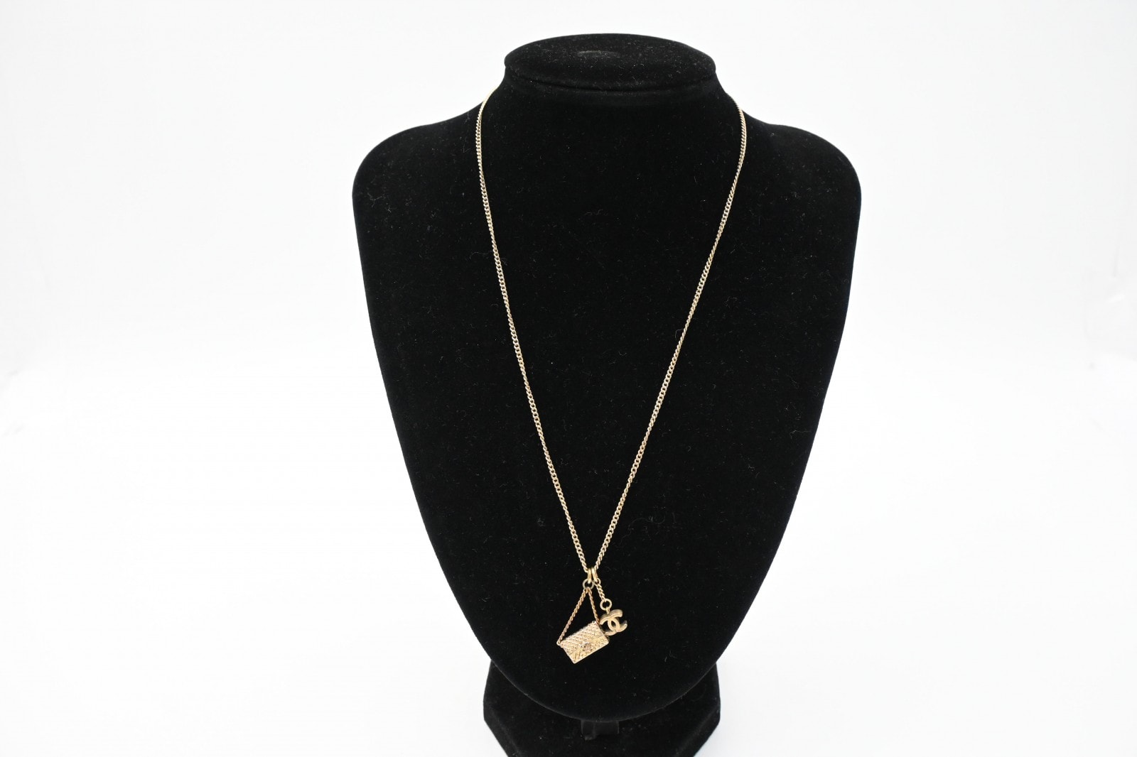 シャネル CC ロゴ マトラッセペンダント ネックレス 05A