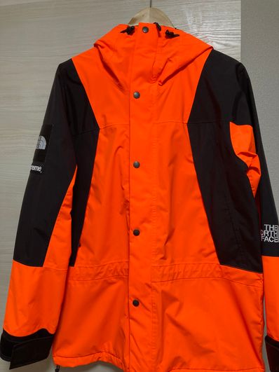 Supreme x The North Face Mountain Light Jacket "Power Orange"