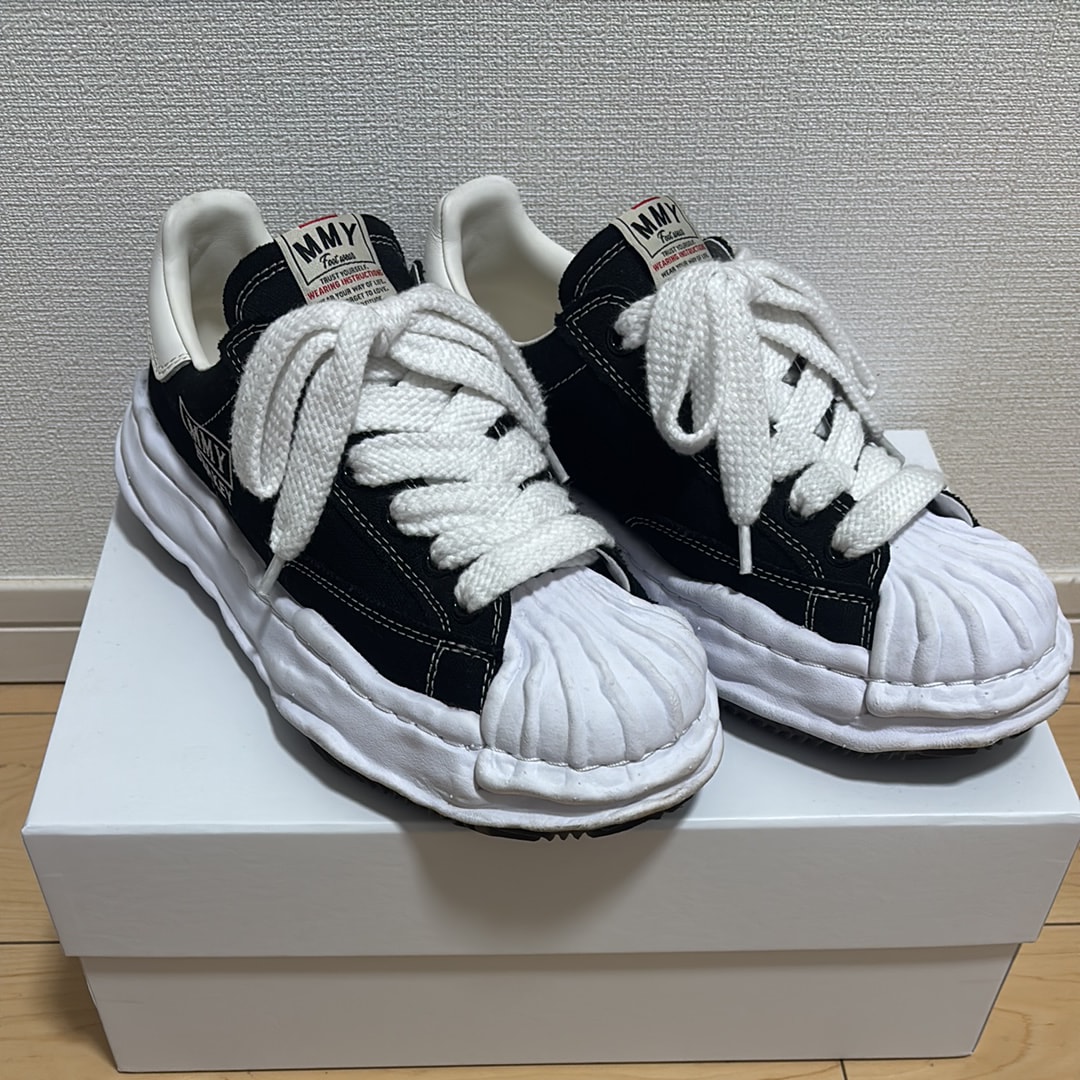 Maison MIHARA YASUHIRO BLAKEY OG Sole Canvas Low-top Sneaker "Black"