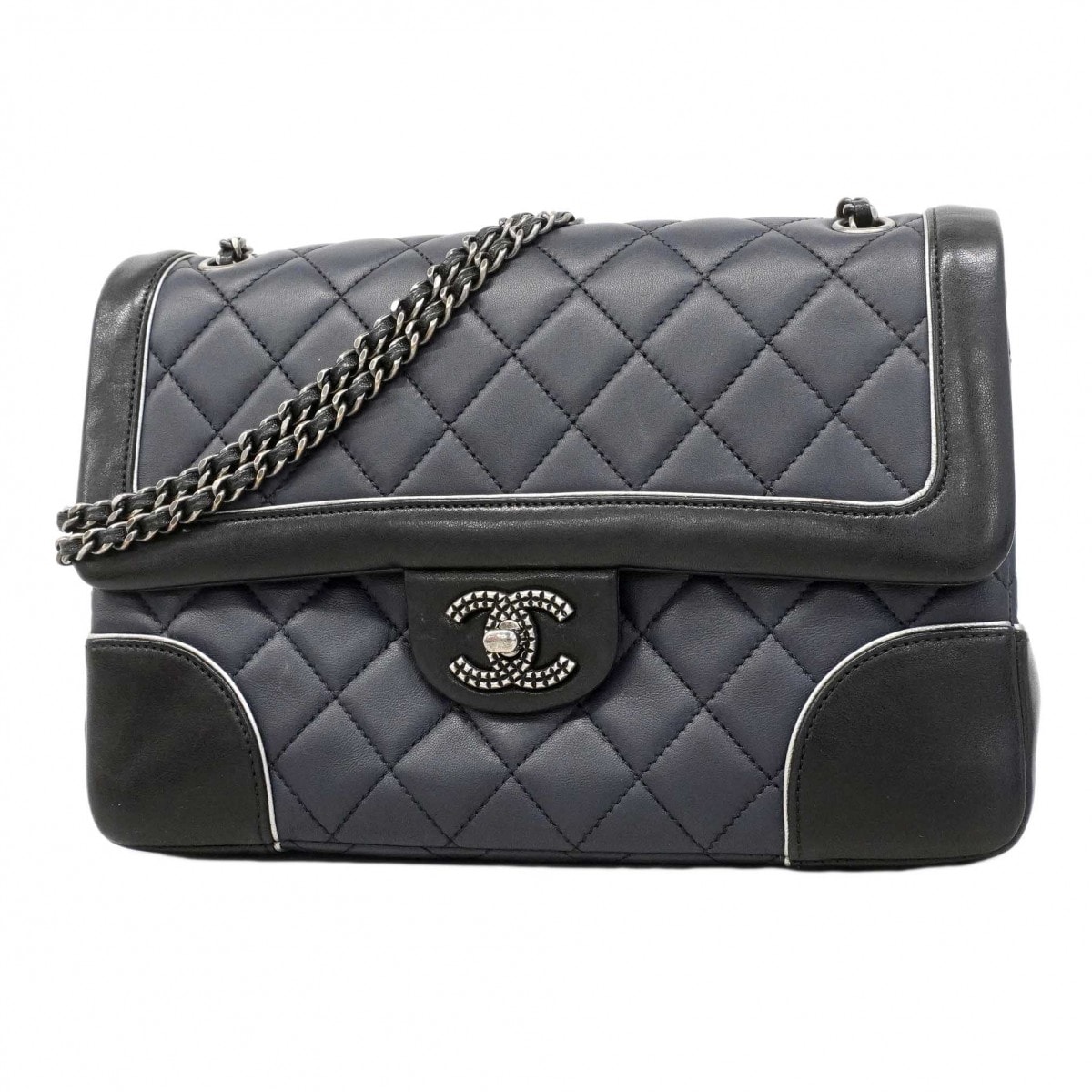 【6dd4856】シャネル ショルダーバッグ マトラッセ Wチェーン ラムスキン ネイビー ブラック シルバー金具【中古】レディース