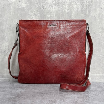 【GUCCI】グッチ オールドグッチ ショルダーバッグ レザー 本革 ワインレッド ロゴプレート シルバー金具 斜め掛け イタリア製 レディース