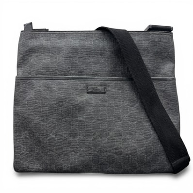 GUCCI 美品 グッチ GGスプリーム 162904 ショルダーバッグ PVC レザー ブラック グレー メッセンジャーバッグ クロスボディ 斜め掛け GGプラス ABランク 中古 鑑定済 グッチバッグ