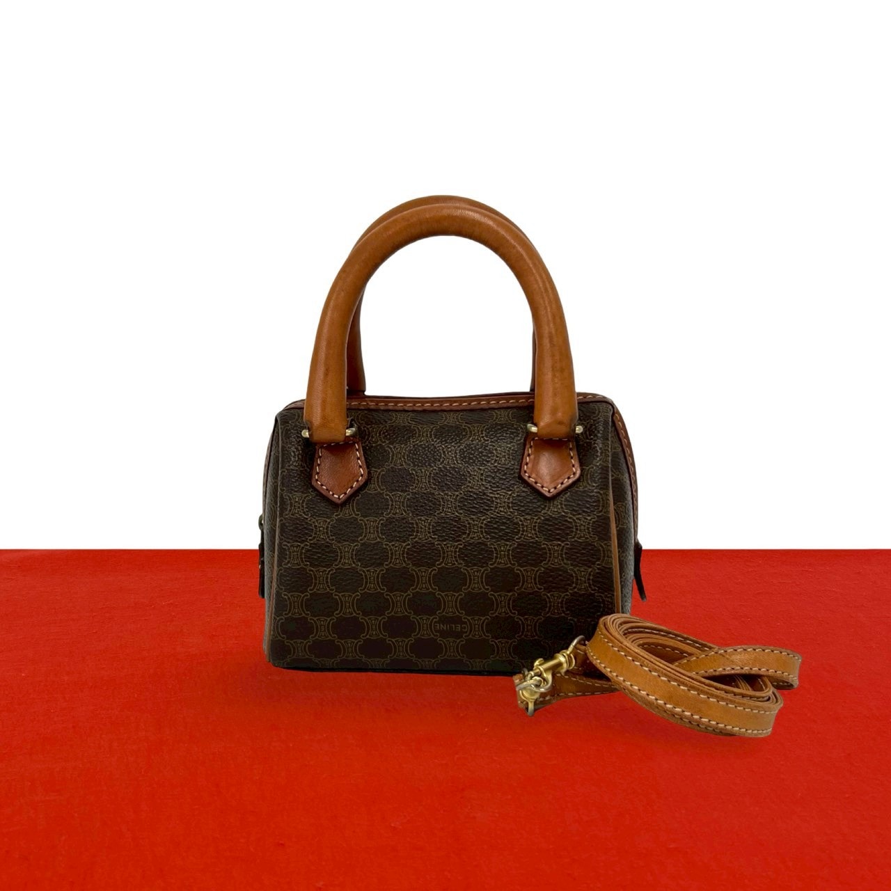 CELINE セリーヌ マカダム ブラゾン 柄 PVC レザー ショルダーバッグ ブラウン
 27727