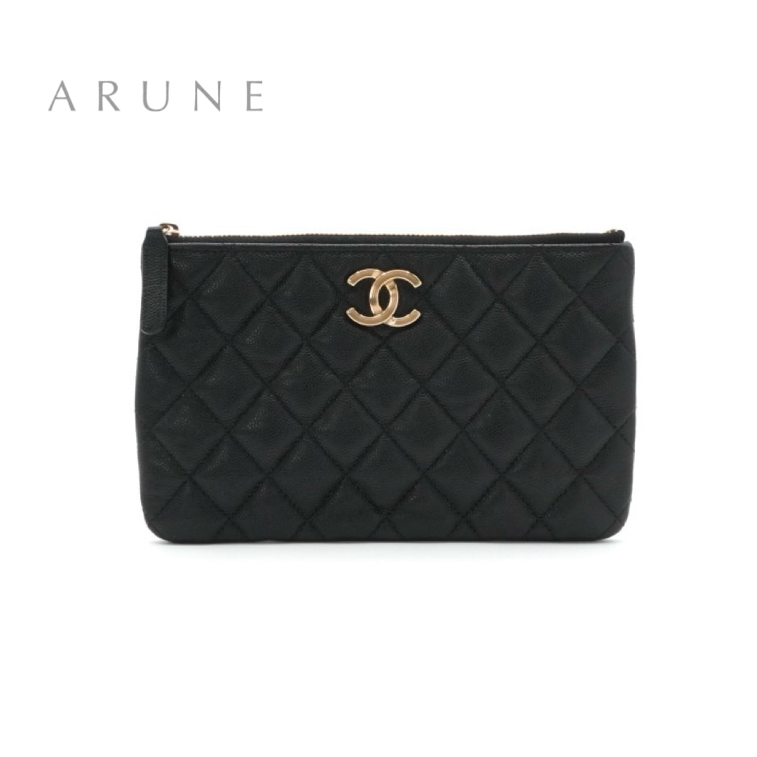 シャネル CHANEL ポーチ ブラック 黒 ゴールド ココマーク マトラッセ フラットポーチ スリムポーチ