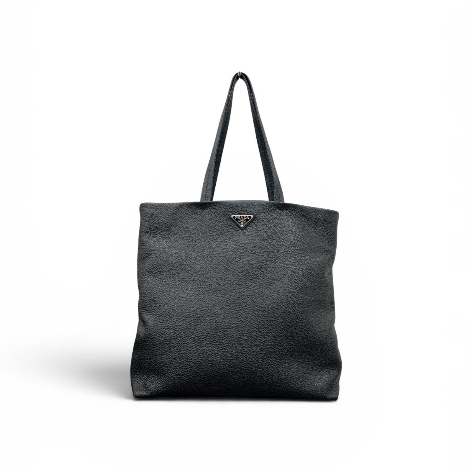 PRADA 極美品 プラダ ラージ ショッピングバッグ トライアングルロゴ トートバッグ 1BG550 ICチップ確認済 レザー ブラック ハンドバッグ 肩掛け 三角プレート ロゴプレート Aランク 鑑定済 プラダバッグ