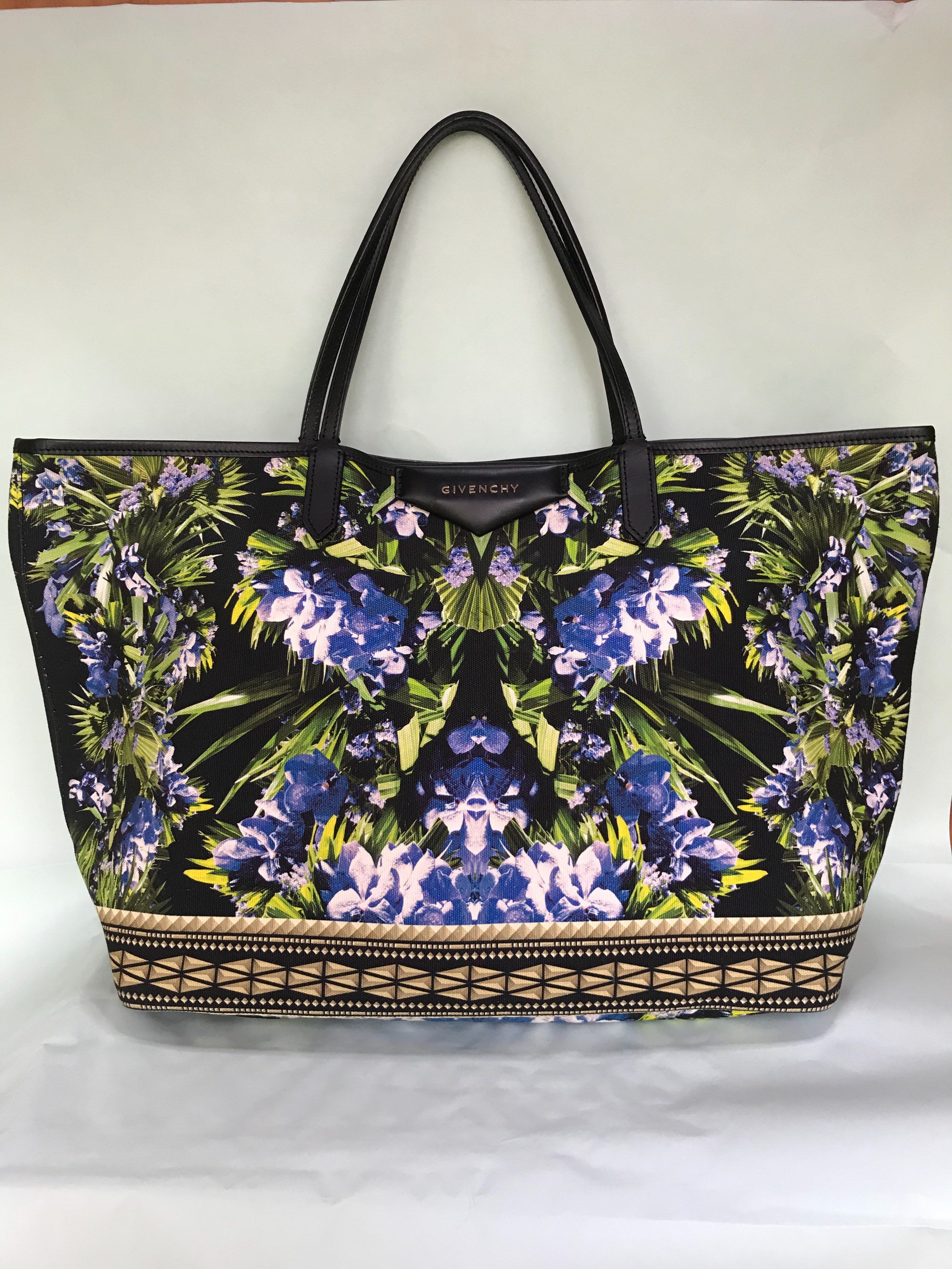 国内正規品・GIVENCHY ジバンシー トートバッグ ポーチ付