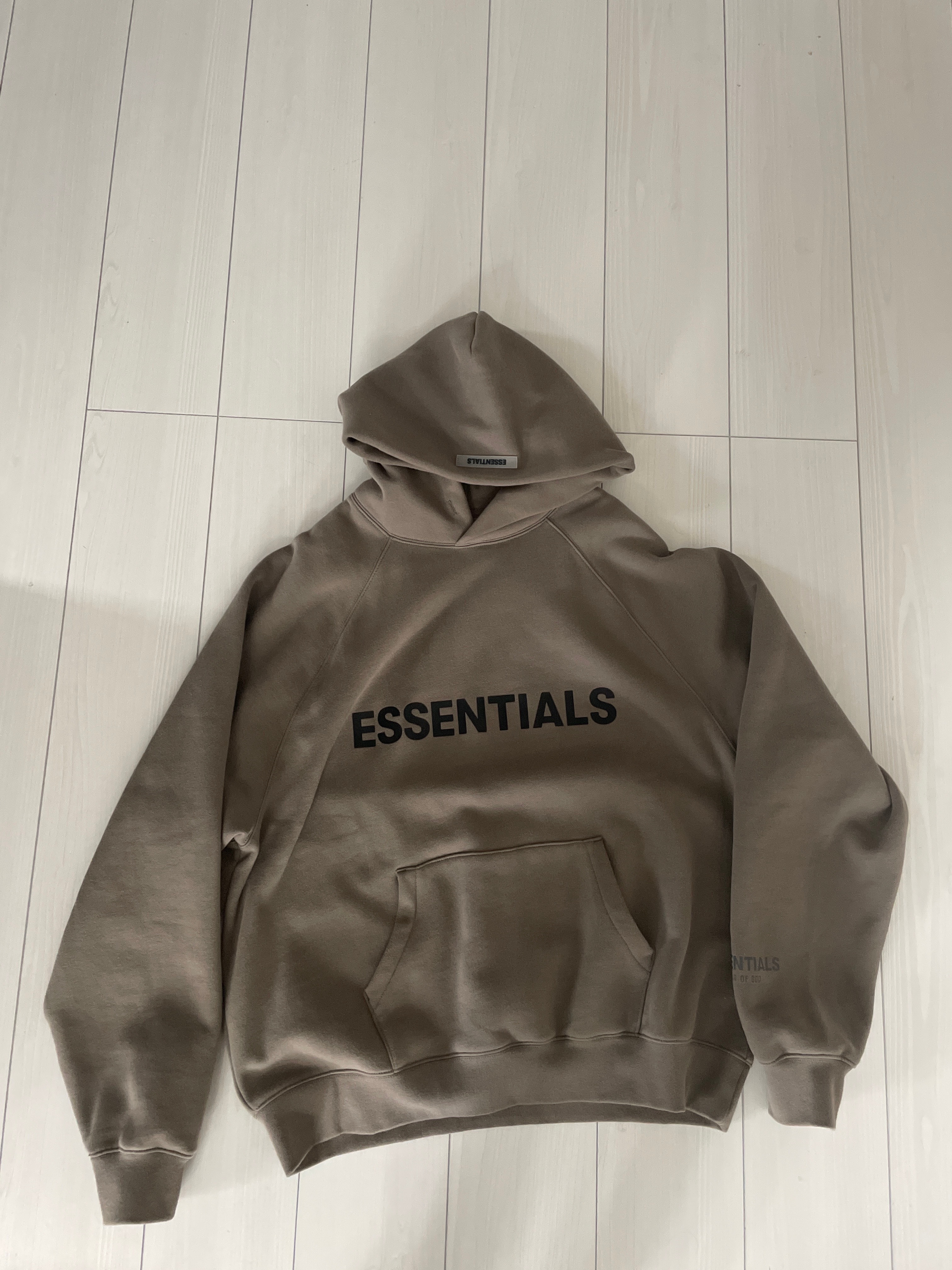 FEAR OF GOD ESSENTIALS 3D Silicon Applique Pullover Hoodie "Taupe"