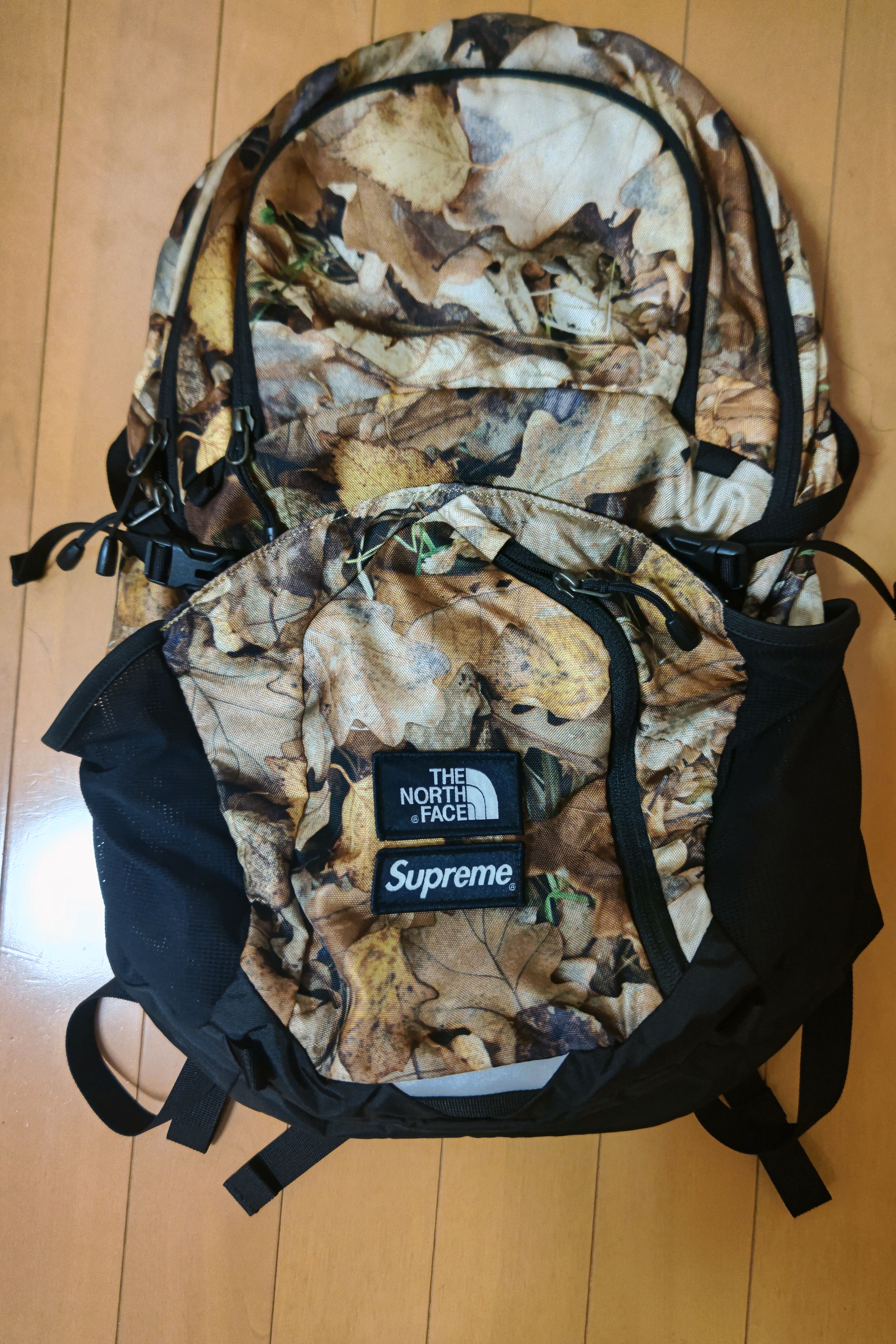 Supreme x The North Face Pocono Backpack "Leaves"