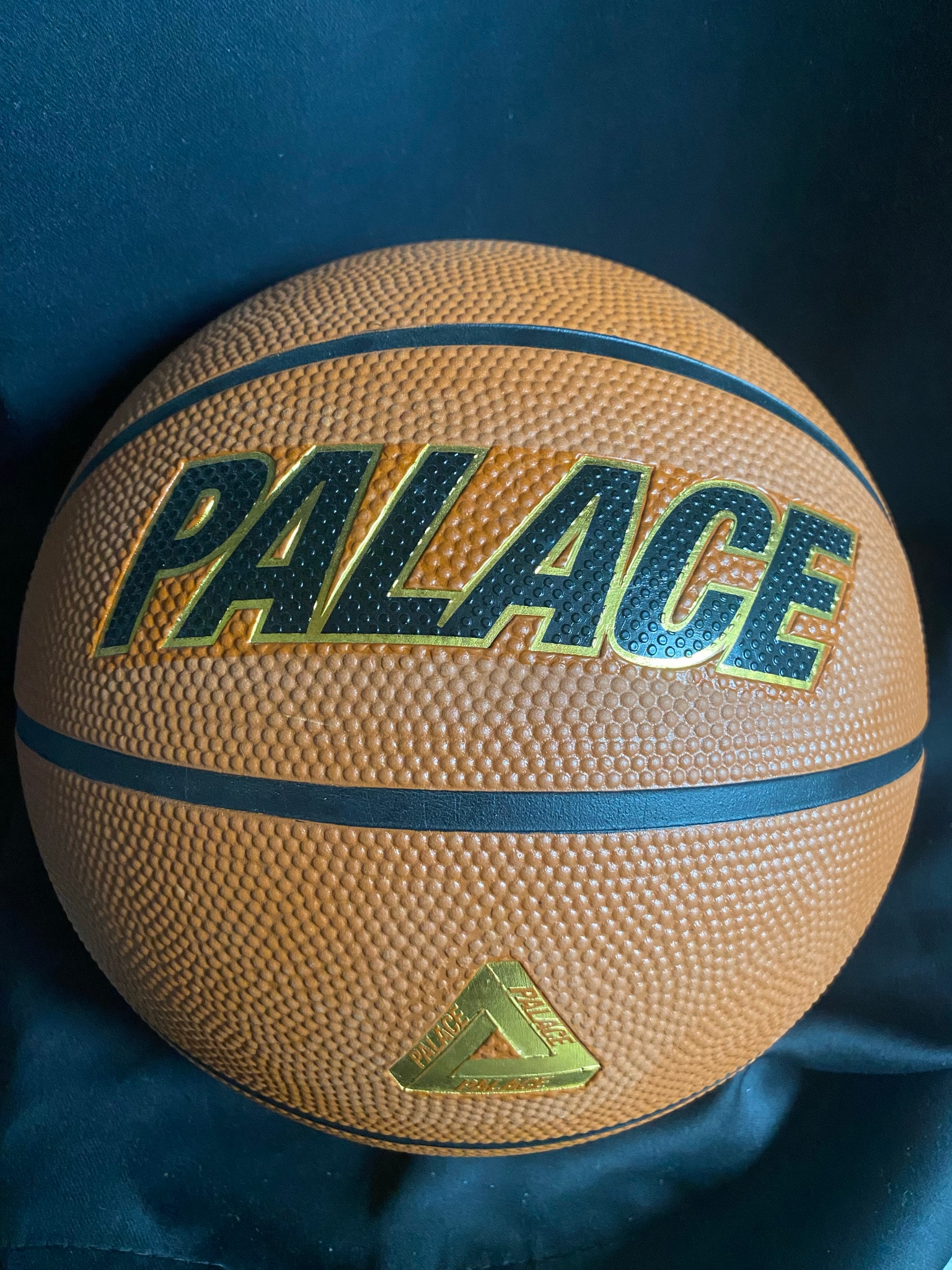 PALACE Spalding Basketball "Brown"